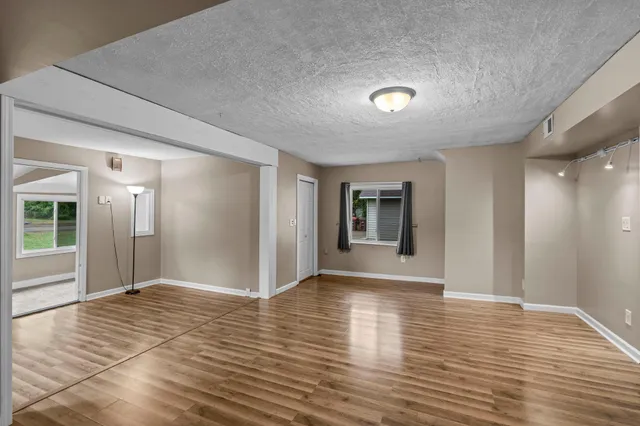 $375,000 | 928 1st Street, St. Paul Park, MN 55071