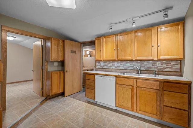 $375,000 | 928 1st Street, St. Paul Park, MN 55071