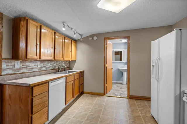 $375,000 | 928 1st Street, St. Paul Park, MN 55071