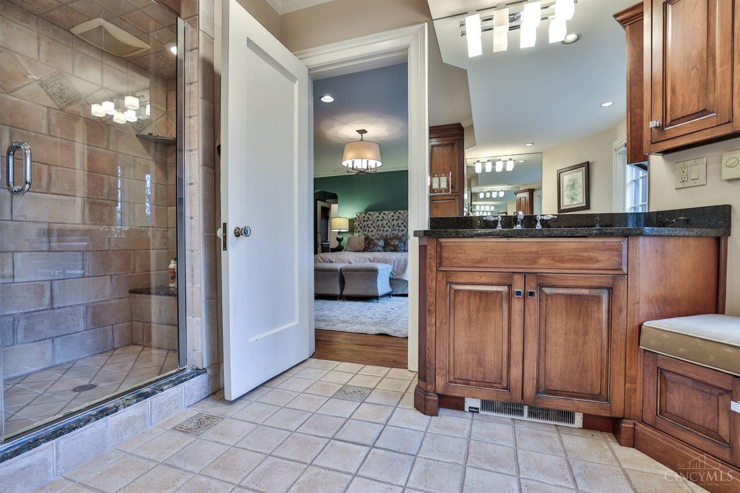 1221 Edwards Road Cincinnati, OH 45208 - Photo 50 of 85 Gallery Image 50