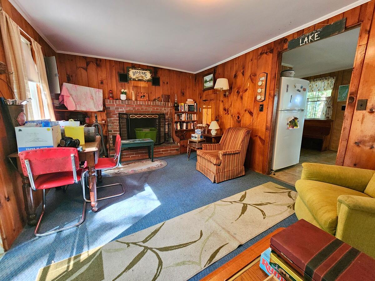 329-331 Mt Hunger Shore Road Gray, ME 04071 - Photo 10 of 24 Living Room