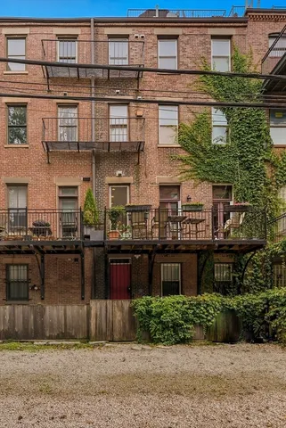 $2,999,000 | 21 East Concord Street, Boston, MA 02118