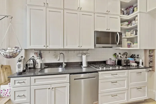 $2,999,000 | 21 East Concord Street, Boston, MA 02118