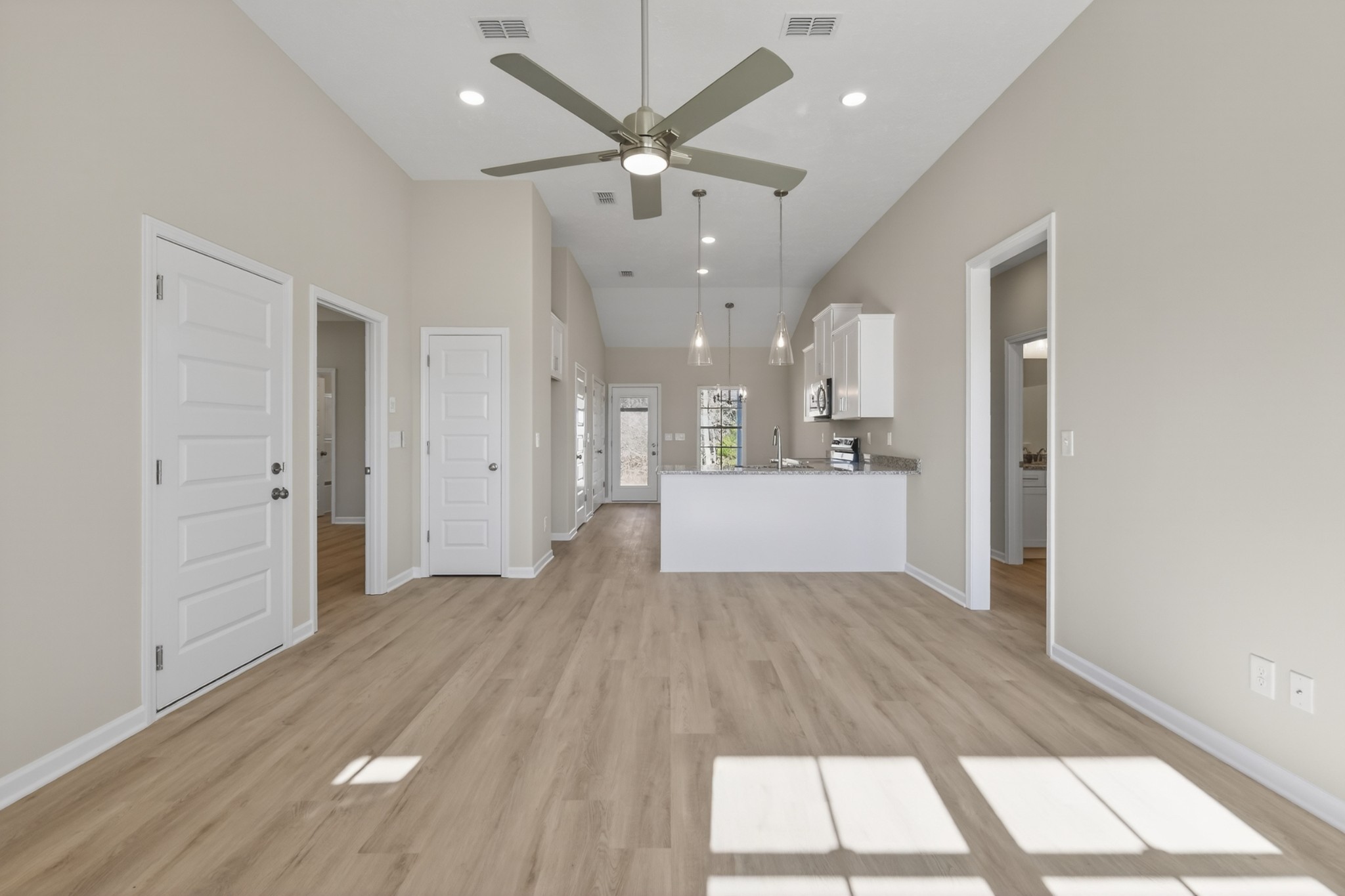 336 North Fork Branch Road Tullahoma, TN 37388 - Photo 5 of 34