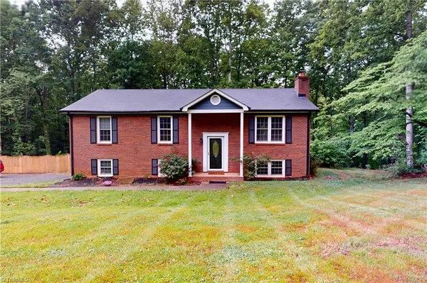 $333,000 | 1578 Twin Oaks Drive, King, NC 27021