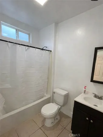 $2,800 | 5610 South St Andrews Place, Los Angeles, CA 90062