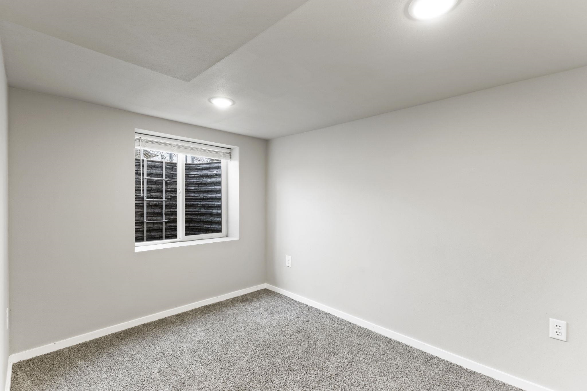 3305 North Davis Road Spokane, WA 99206 - Photo 25 of 41