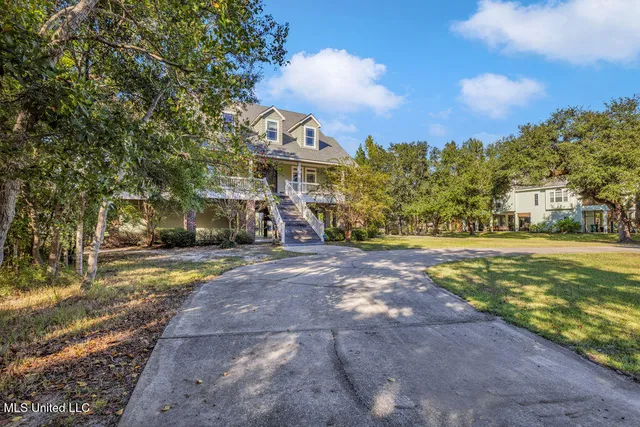 $995,000 | 10051 Cain Road, Bay St. Louis, MS 39520