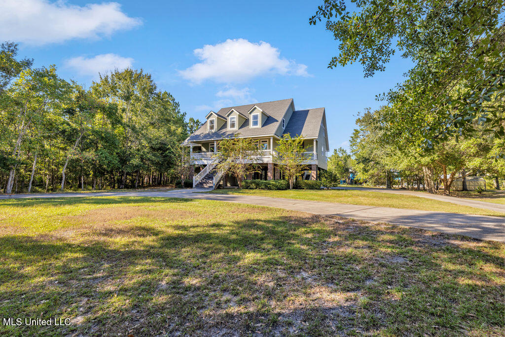 10051 Cain Road Bay St. Louis, MS 39520 - Photo 5 of 75 10051CainRd-4