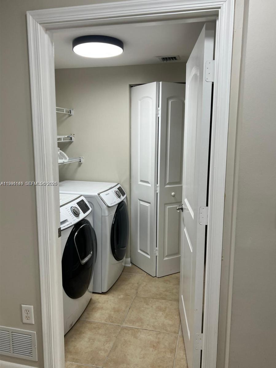 7350 Southwest 89th Street, Unit 906S Miami, FL 33156 - Photo 7 of 23