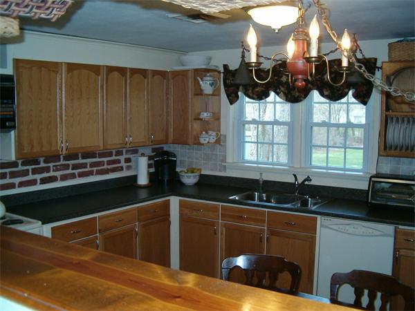15 Michael Road Raynham, MA 02767 - Photo 5 of 21 Gallery Image 5