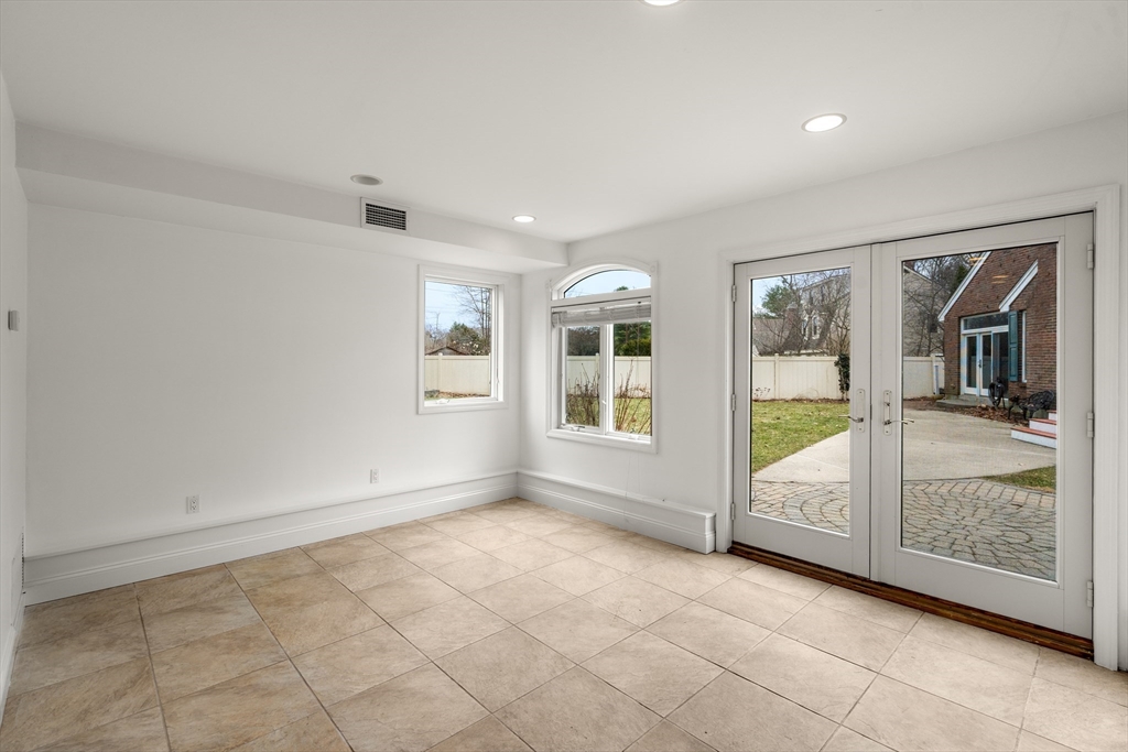 50 Stock Farm Road Sudbury, MA 01776 - Photo 32 of 40