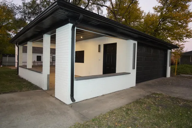 a view of outdoor space