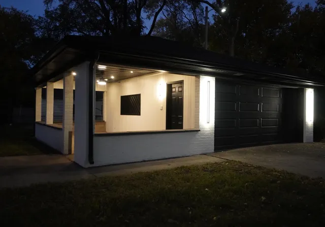 $274,900 | 229 Hovey Street, Gary, IN 46406