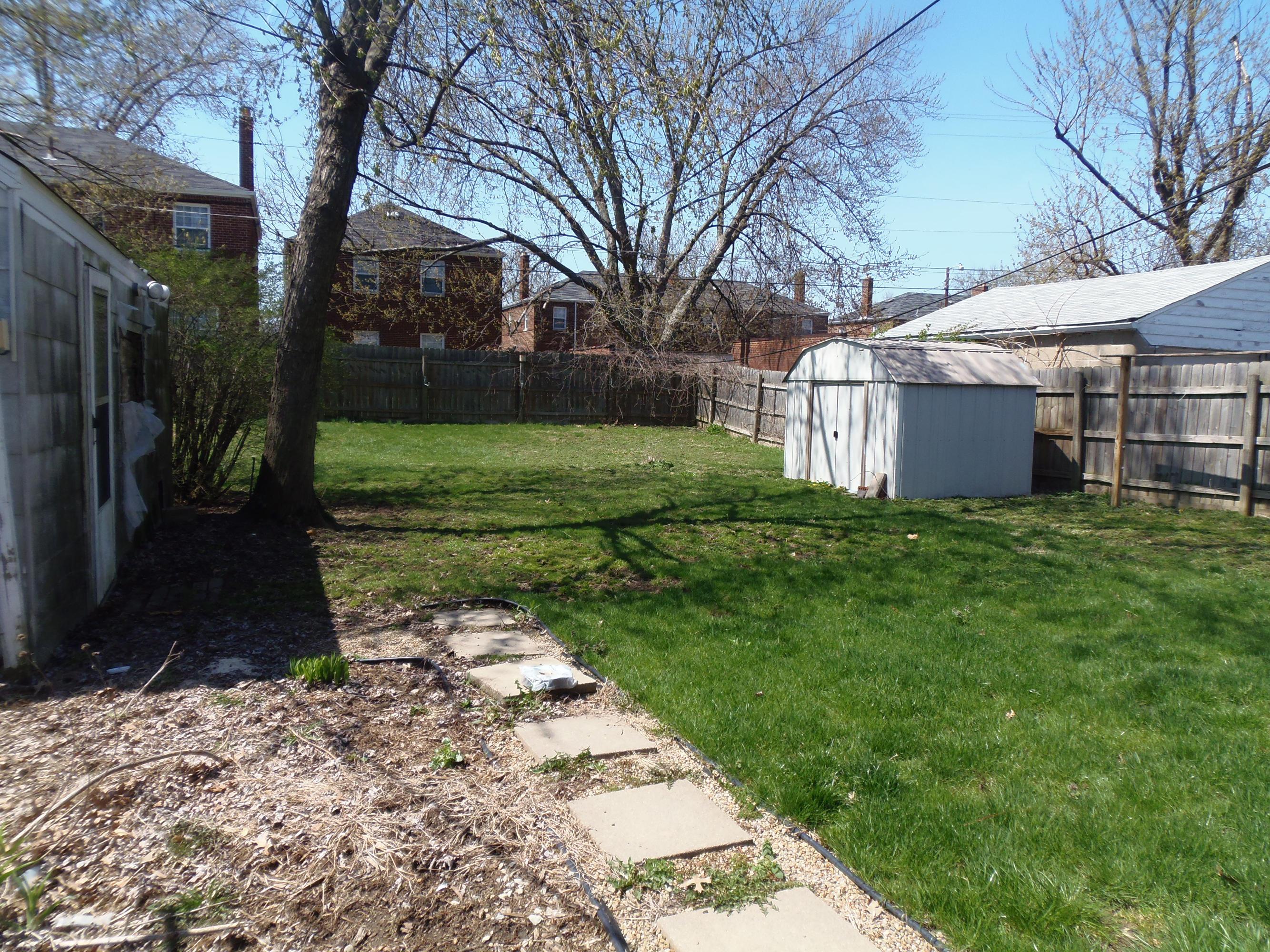 309 South Hampton Road Columbus, OH 43213 - Photo 4 of 15