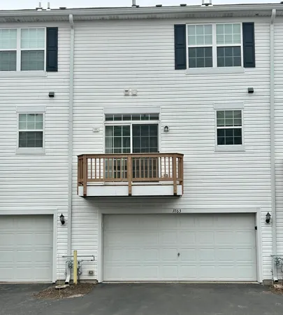 $2,495 | 3763 Bailey Road, Unit 3763, Yorkville, IL 60560
