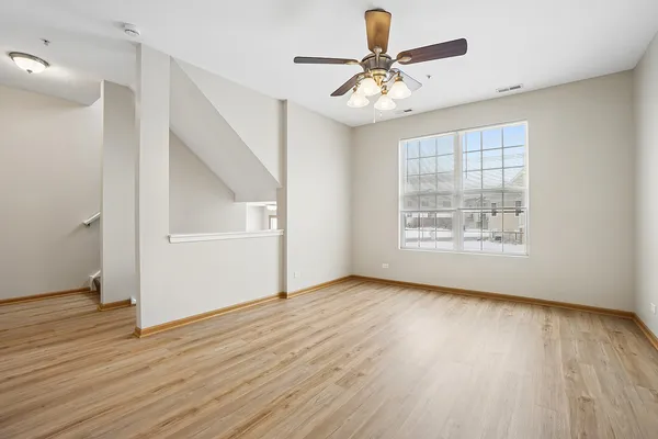 $2,495 | 3763 Bailey Road, Unit 3763, Yorkville, IL 60560