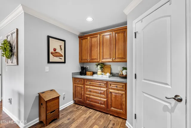 $629,900 | 285 Gunter Drive, Lenoir City, TN 37772