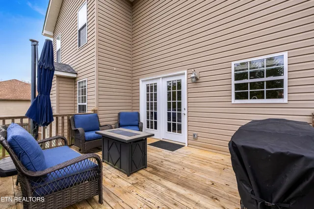 $629,900 | 285 Gunter Drive, Lenoir City, TN 37772