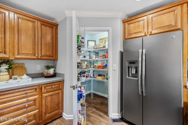 $629,900 | 285 Gunter Drive, Lenoir City, TN 37772