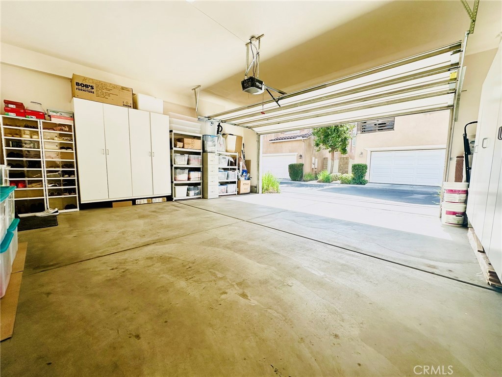 31891 Domenoe Way Temecula, CA 92592 - Photo 14 of 36 Spacious garage