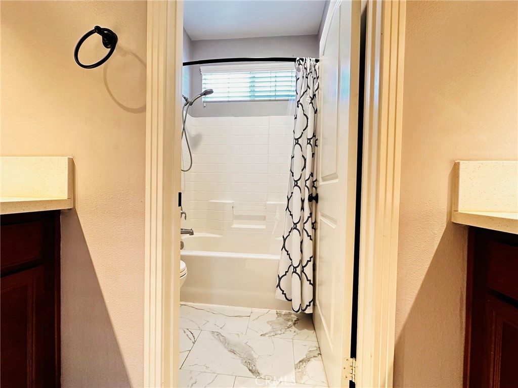 31891 Domenoe Way Temecula, CA 92592 - Photo 30 of 36