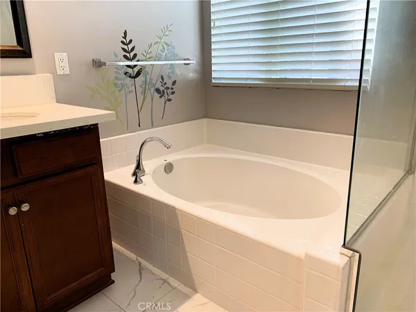 $665,000 | 31891 Domenoe Way, Temecula, CA 92592