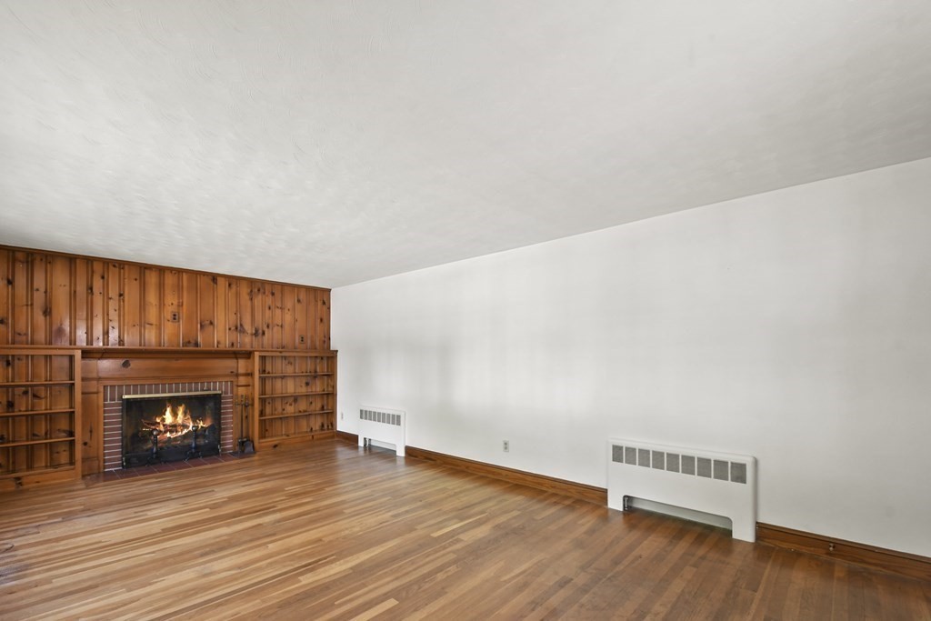 6 Oakhurst Road Beverly, MA 01915 - Photo 3 of 38 Gallery Image 3