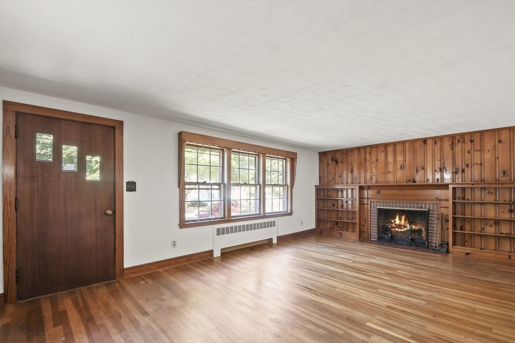 6 Oakhurst Road Beverly, MA 01915 - Photo 4 of 38 Gallery Image 4