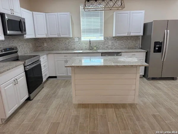 $2,000 | 1475 Bonnyview Drive, Canyon Lake, TX 78133