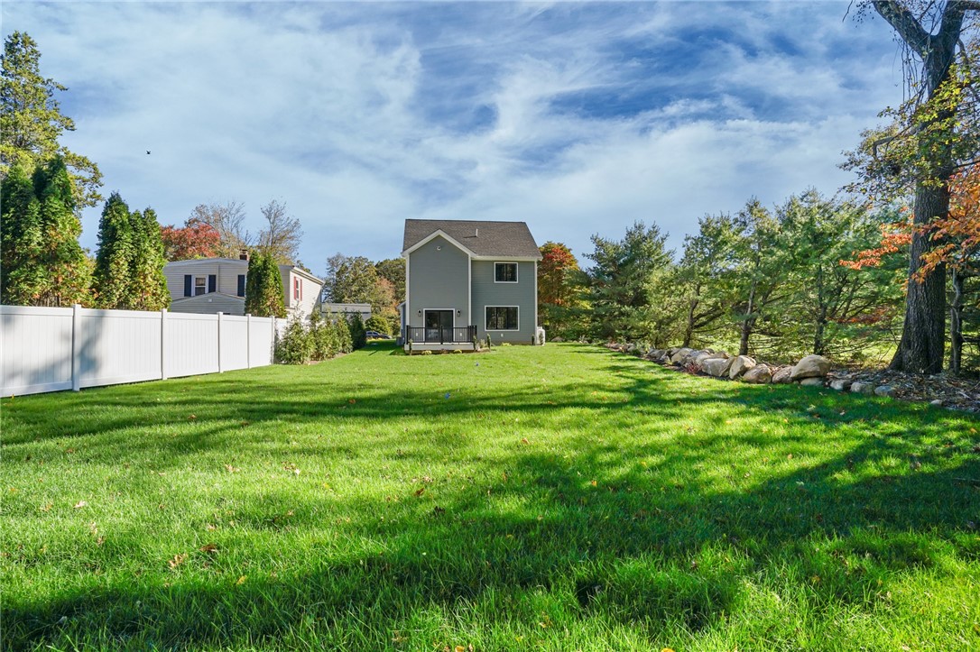 191 Pippin Orchard Road Cranston, RI 02921 - Photo 3 of 45