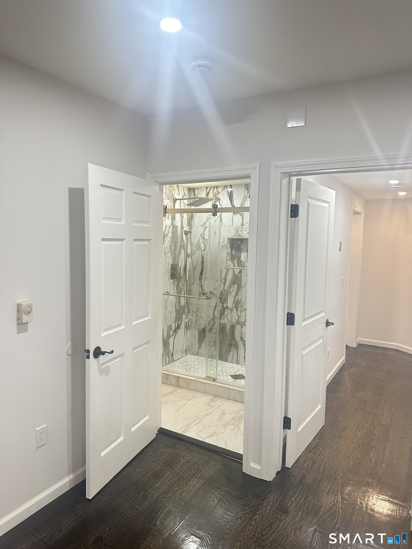 18 Walsh Street Bloomfield, CT 06002 - Photo 11 of 14