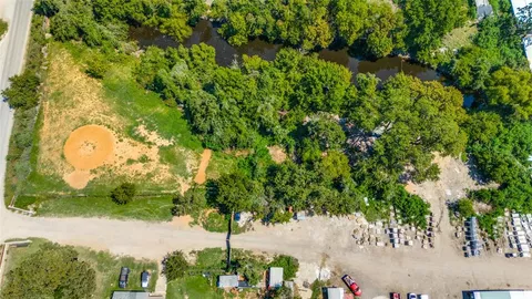 $475,000 | 550 West Oakdale Road, Grand Prairie, TX 75050