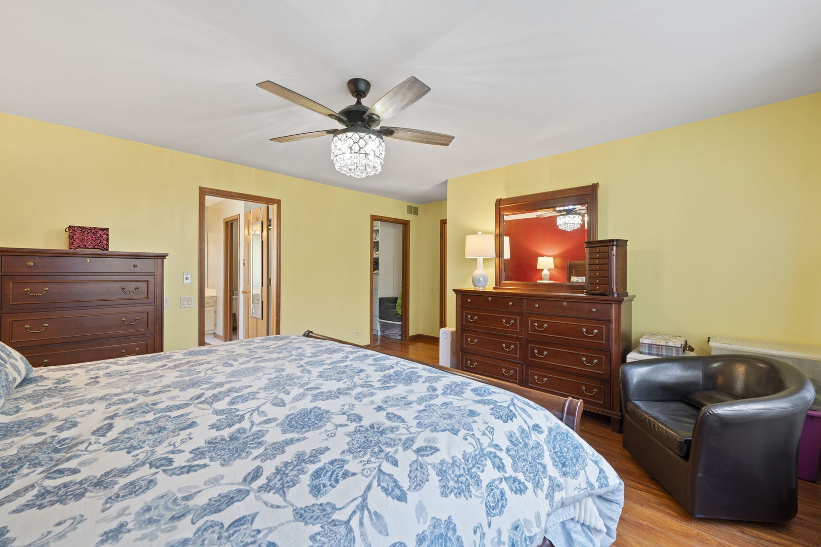 1860 Gleneagle Circle Elgin, IL 60123 - Photo 23 of 55