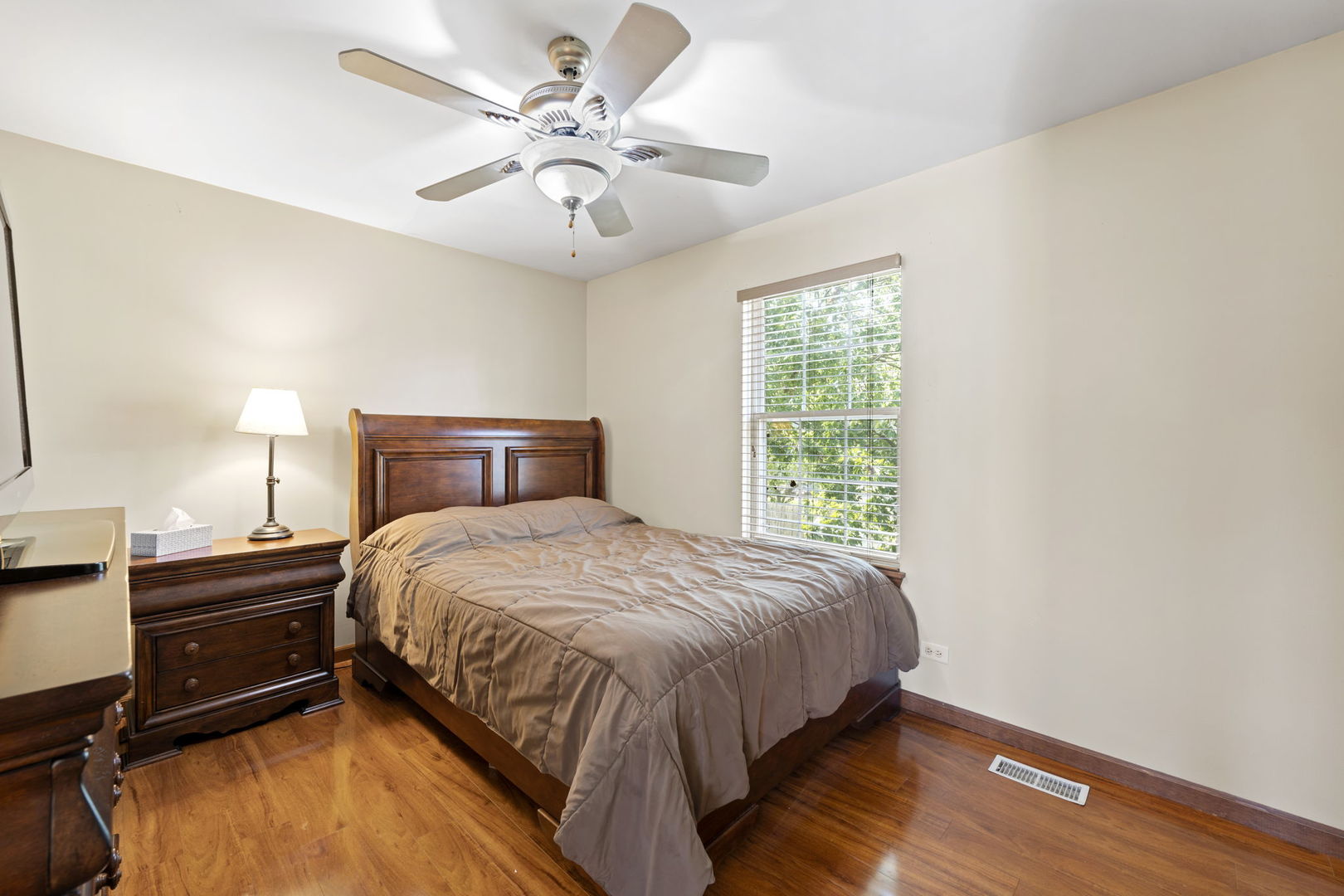 1860 Gleneagle Circle Elgin, IL 60123 - Photo 32 of 55