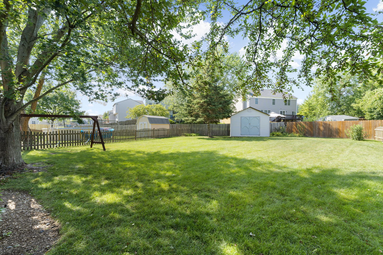 1860 Gleneagle Circle Elgin, IL 60123 - Photo 46 of 55