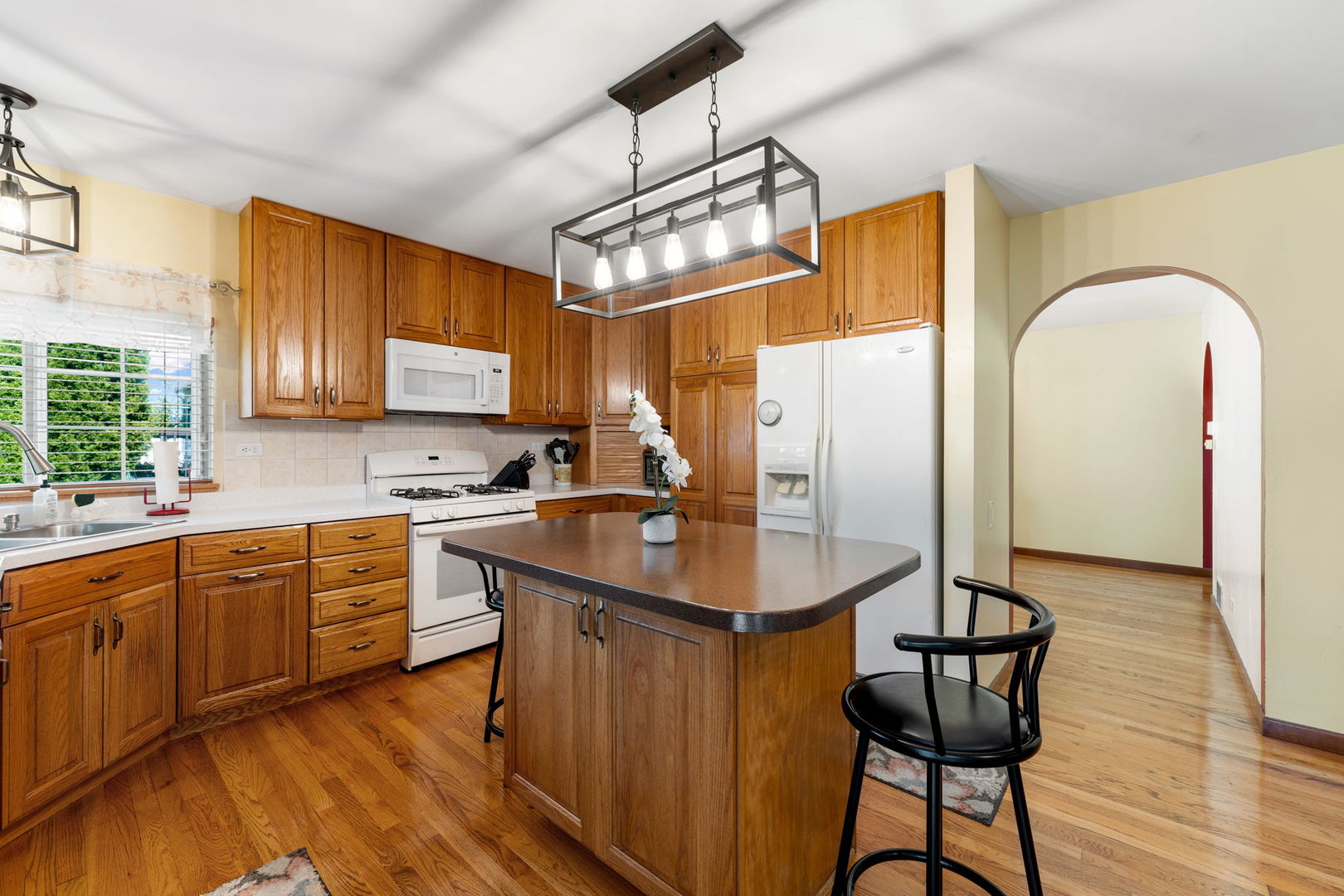 1860 Gleneagle Circle Elgin, IL 60123 - Photo 5 of 55