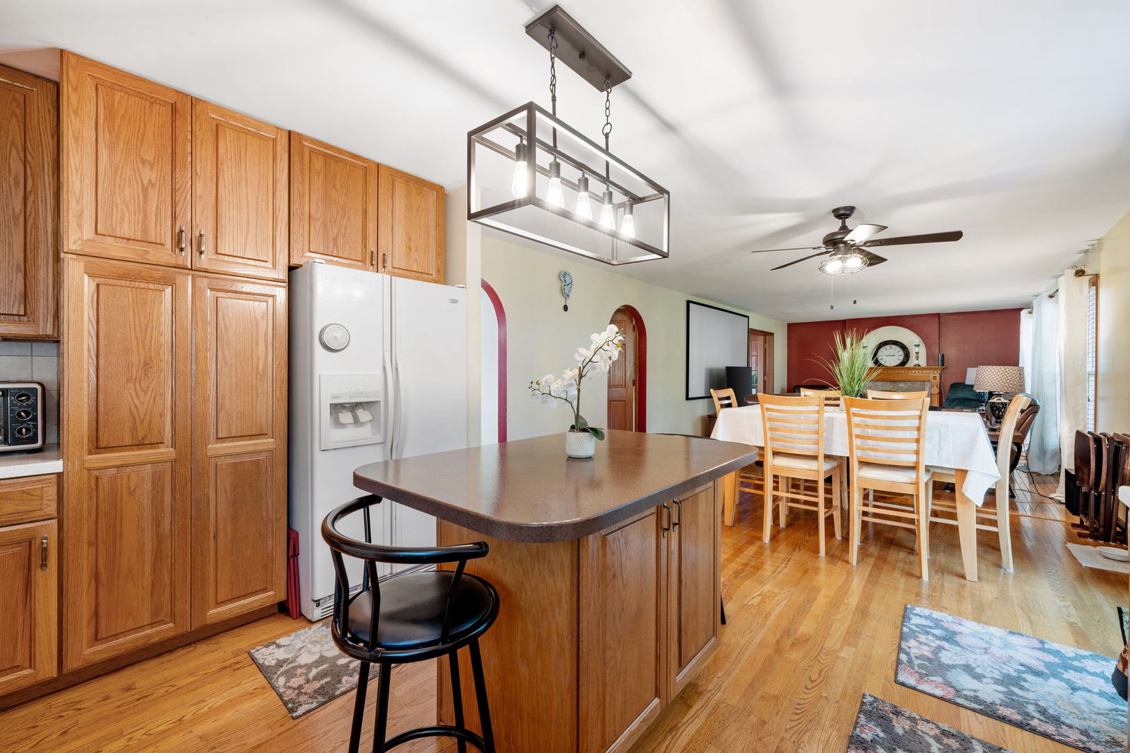 1860 Gleneagle Circle Elgin, IL 60123 - Photo 7 of 55