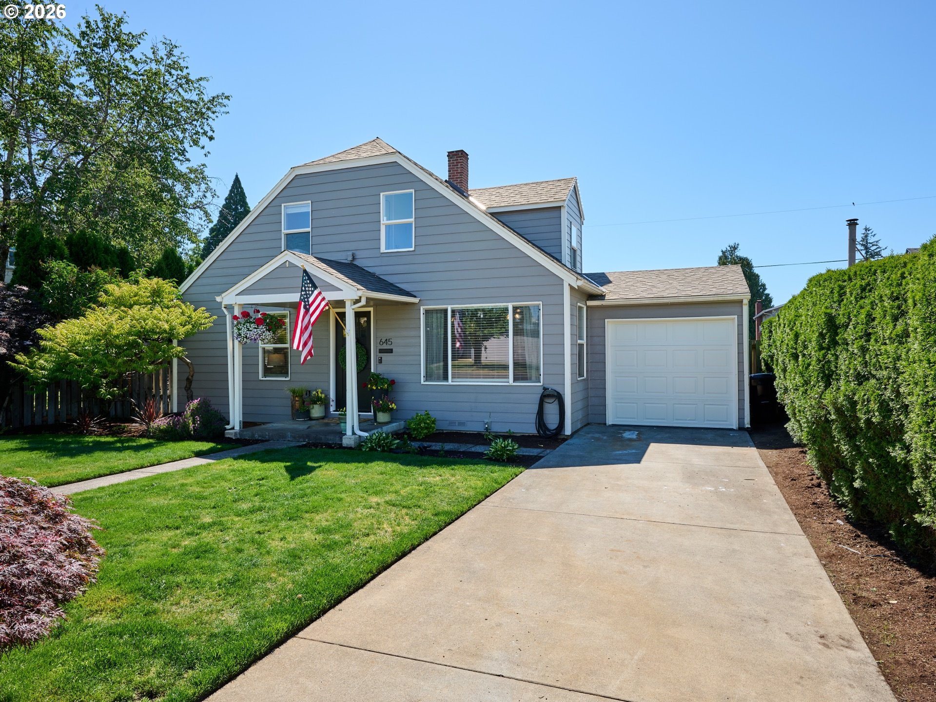 645 Northwest 5th Avenue Canby, OR 97013 - Photo 2 of 41