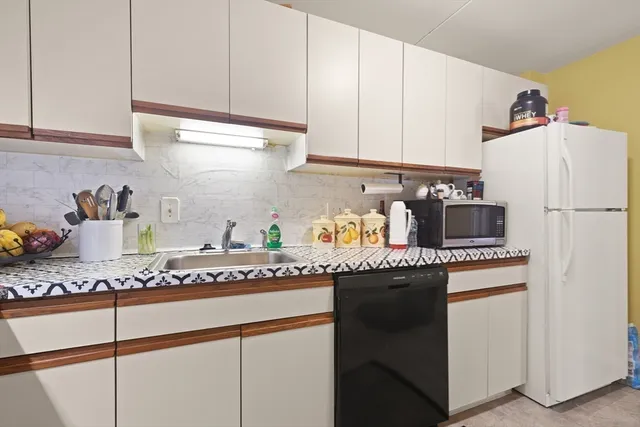 $329,900 | 575 Broad Street, Unit 315, Weymouth, MA 02189