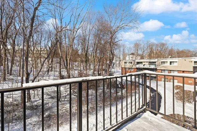 $329,900 | 575 Broad Street, Unit 315, Weymouth, MA 02189