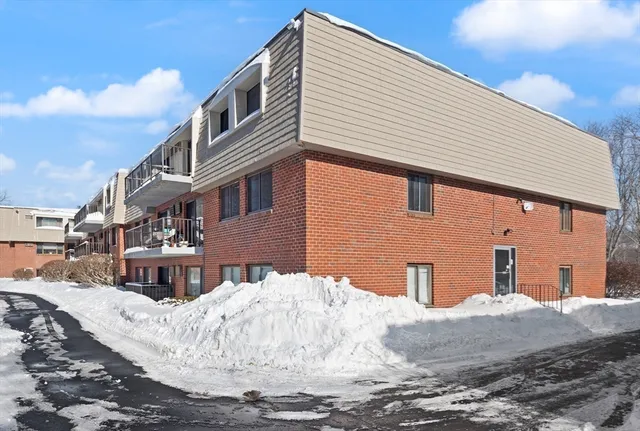 $329,900 | 575 Broad Street, Unit 315, Weymouth, MA 02189