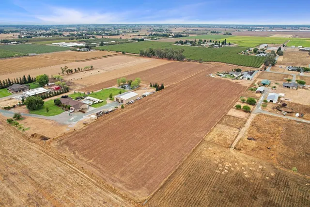 $1,150,000 | 25988 North Sowles Road, Galt, CA 95632