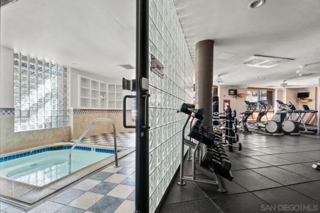 $675,000 | 1400 Broadway, Unit 1505, San Diego, CA 92101