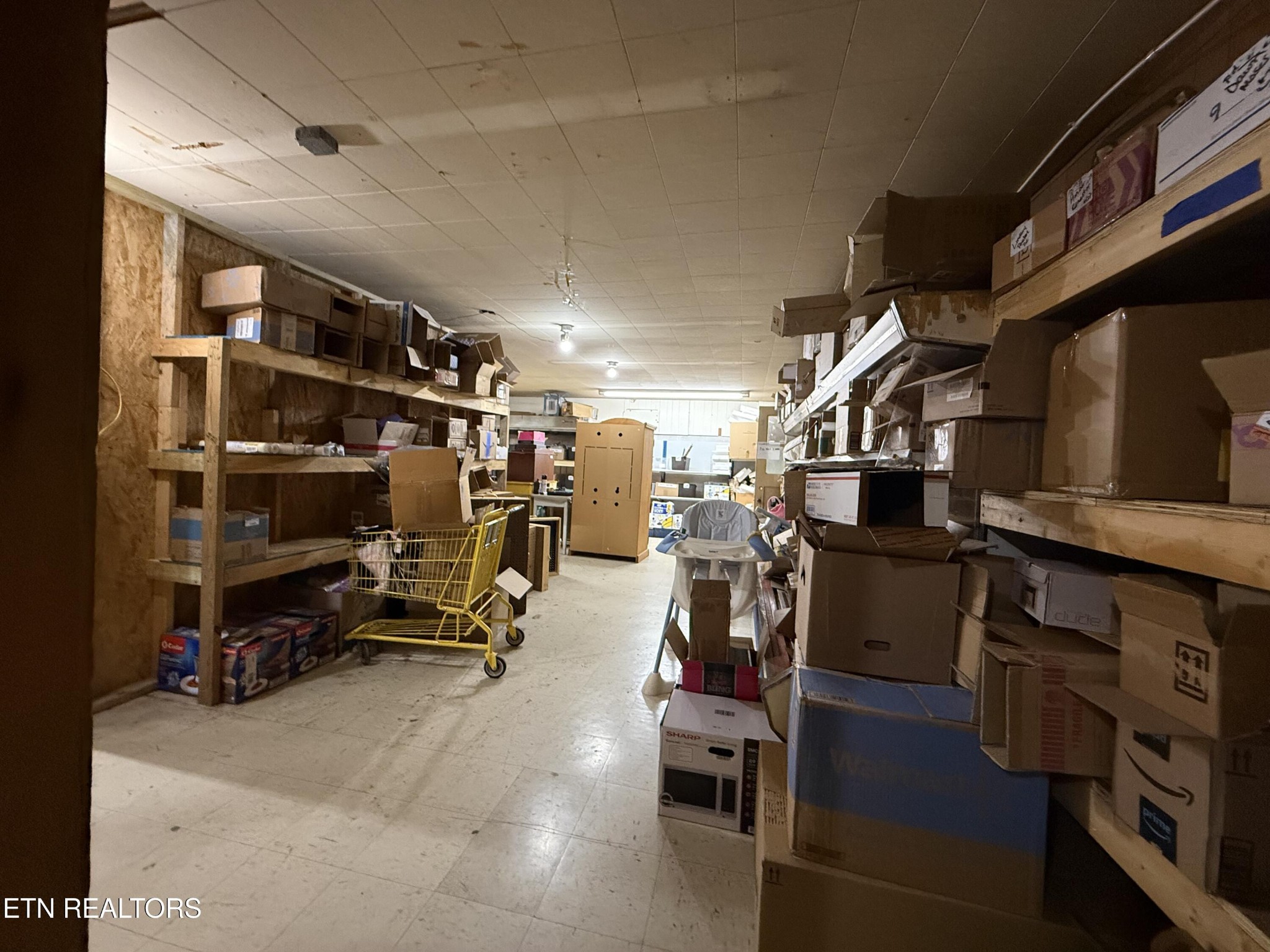 610 Paint Rock Road Oneida, TN 37841 - Photo 27 of 32 a view of a room with gym equipment