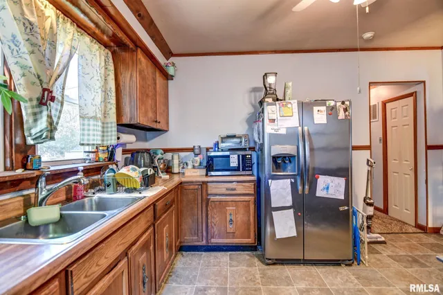 $87,500 | 625 North Silver Street, Taylorville, IL 62568