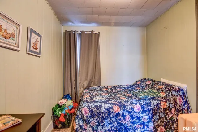 $87,500 | 625 North Silver Street, Taylorville, IL 62568