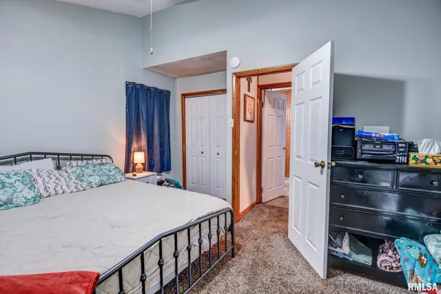 $87,500 | 625 North Silver Street, Taylorville, IL 62568