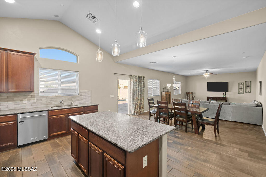 8716 West Denstone Road Marana, AZ 85653 - Photo 18 of 42
