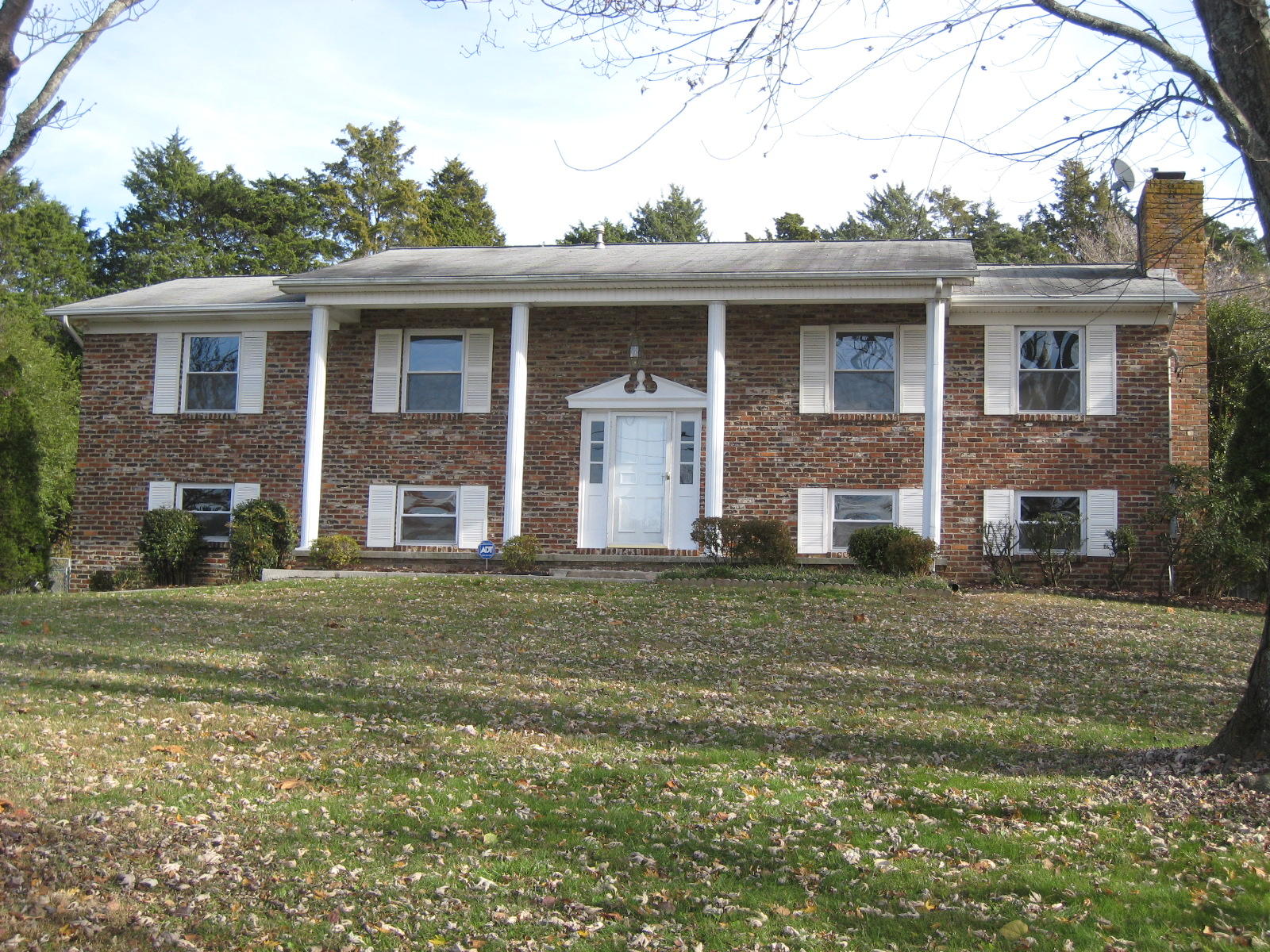 1024 Kevin Road Knoxville, TN 37923 - Photo 1 of 25 Front